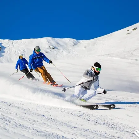 Le Chamois D'or, Ussim Meribel