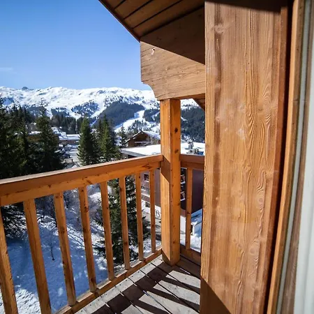 Le Chamois D'or, Ussim